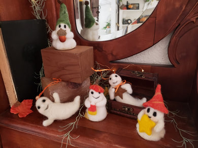 CLASS- Needle Felting Vintage Ghost