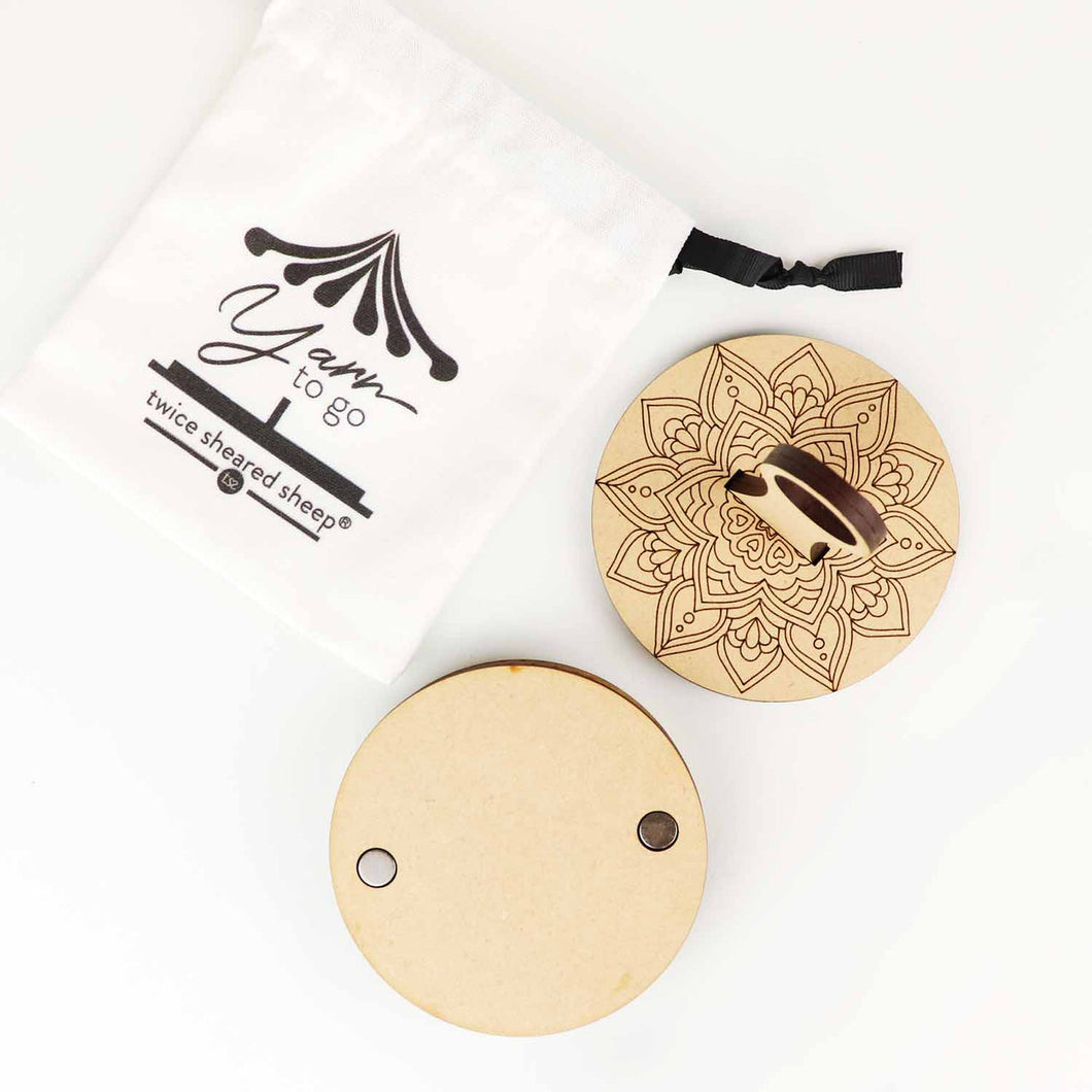 Yarn to Go Carousels, Mandala