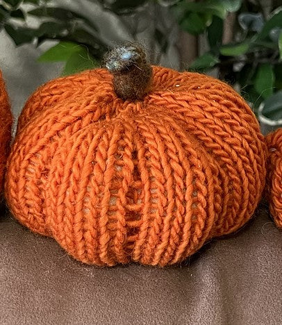 CLASS - Gourdgeous Knit Pumpkins