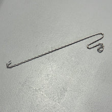 Spinning Wheel Orifice Hook